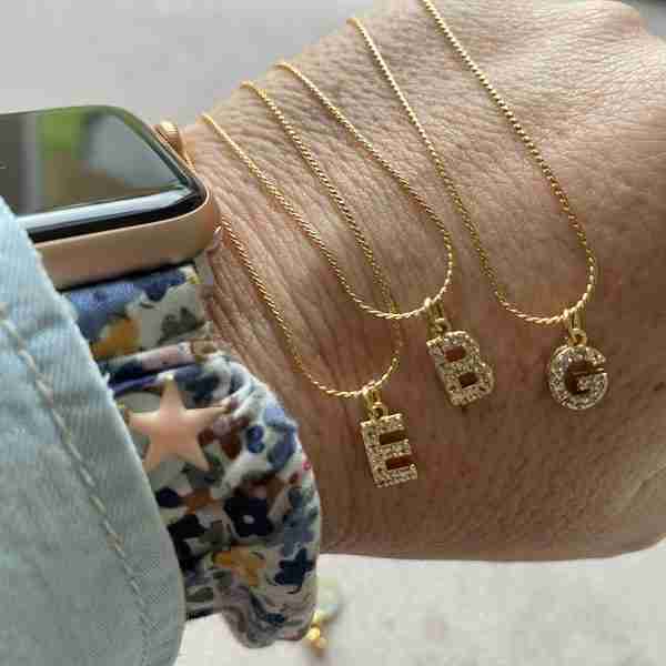 Cadena letras cristal 3